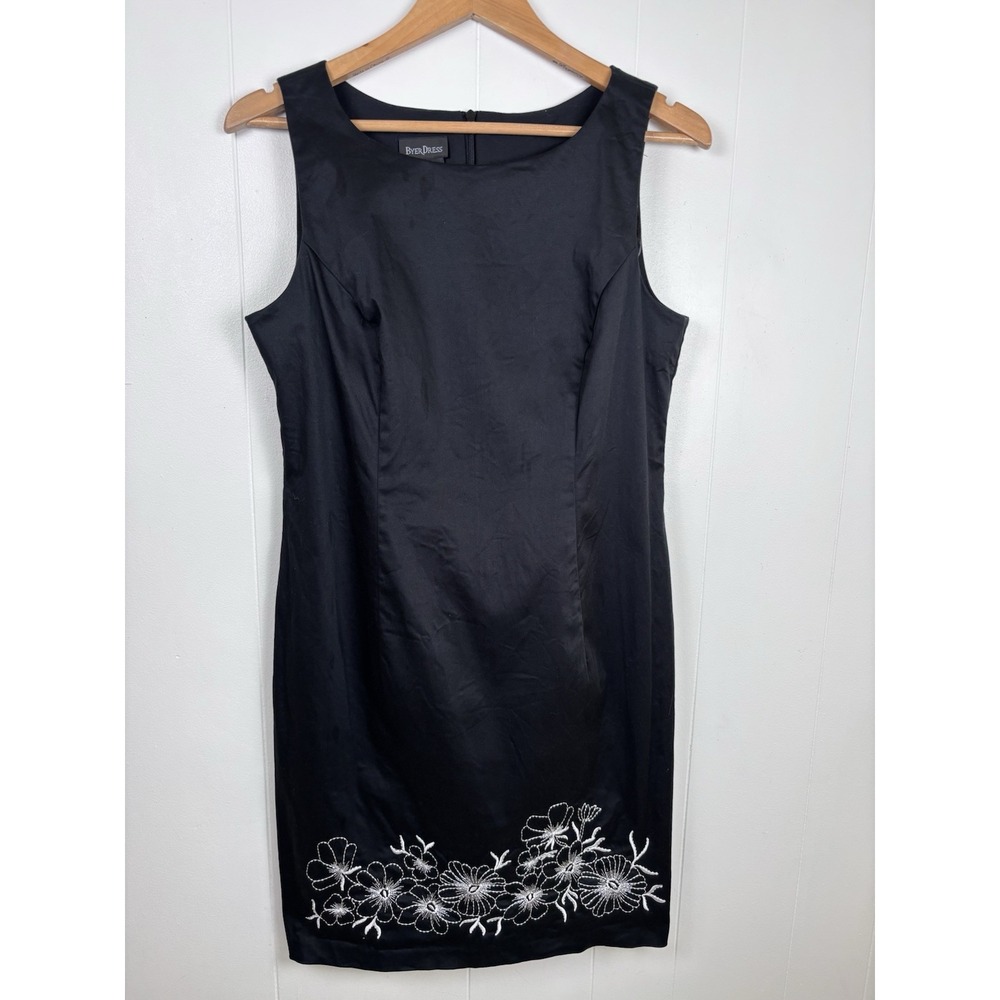 Byer Dress‎ Size 12 Black Mini Sheath Embroidered Design Classic Cotton Stretch